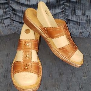 Natural Soul leather sandals